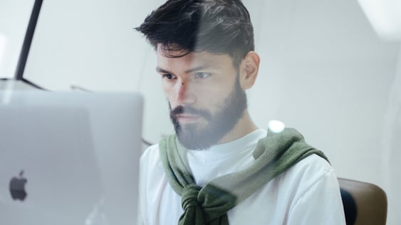 Qué es una factura rectificativa y cómo se crea